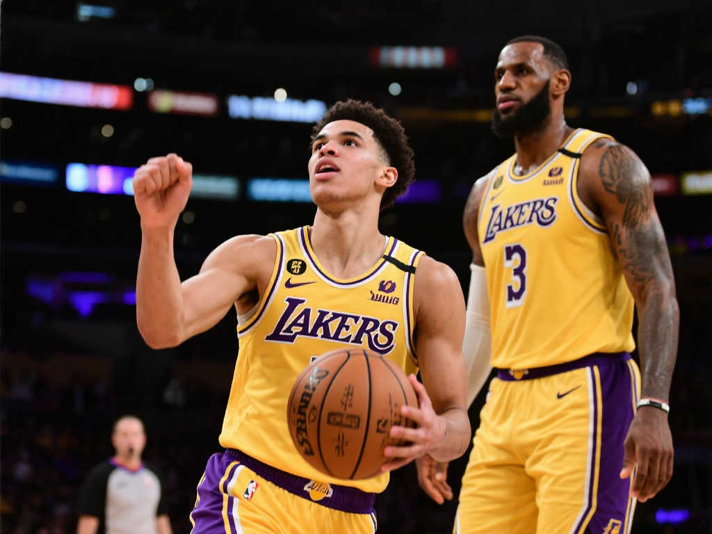 最终使他加 最终使他加