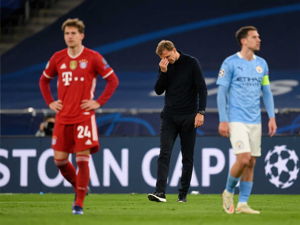 现更大的突 现更大的突